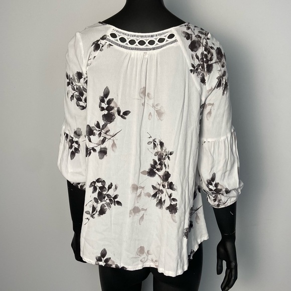 Gentle fawn / boho oversized floral button down blouse - Picture 3 of 7